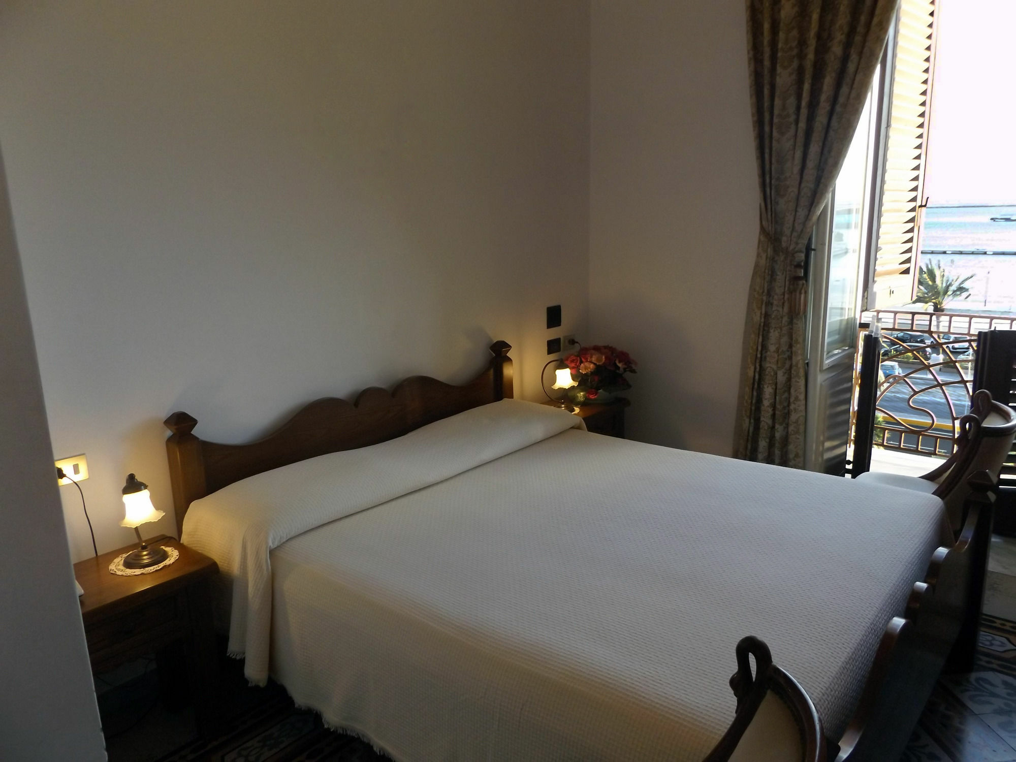 Hotel Aer Bj Vittoria Cagliari Eksteriør bilde