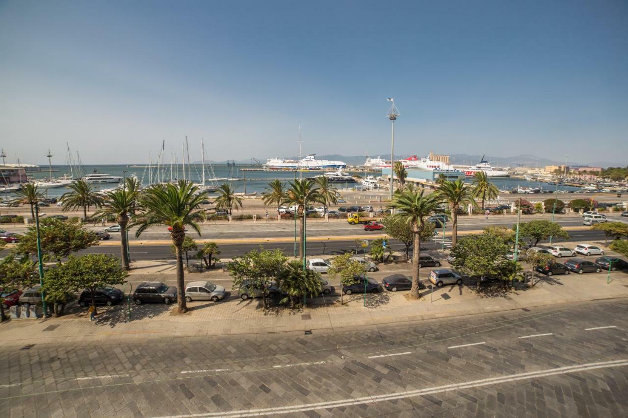 Hotel Aer Bj Vittoria Cagliari Eksteriør bilde